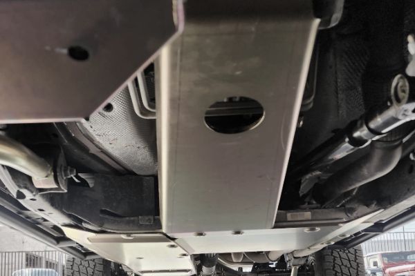 SKID PLAES INSTALLED AT AMERICAN OFF ROAD CUSTOMS